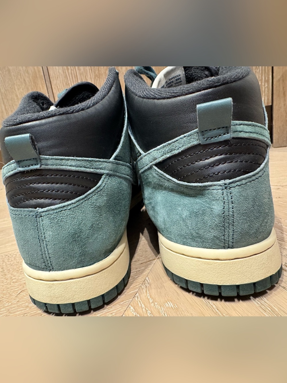 Nike Dunk High "Faded Spruce" sneakers - Picture 4 of 7